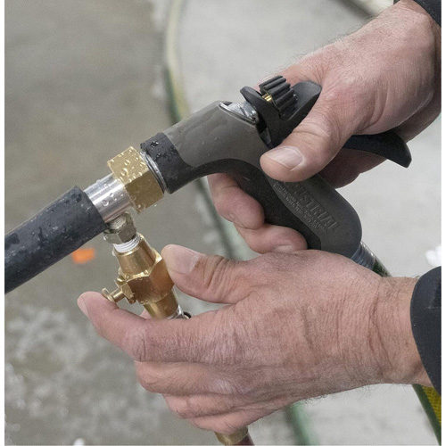 Heater Core Backflush Tool with Air Nuna Depot Inc.