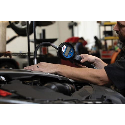 D&eacute;bitm&egrave;tre &eacute;lectronique de lubrifiant avec rallonge flexible &agrave; 90° Nuna Depot Inc.