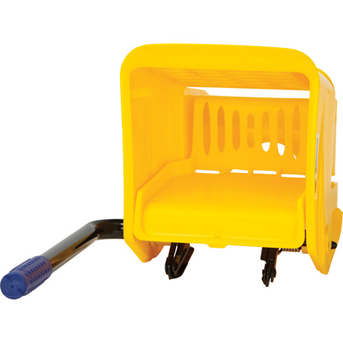 Mop Wringer, Side Press Nuna Depot Inc.