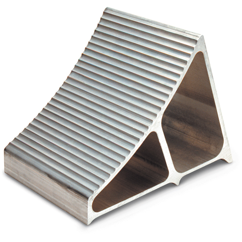 Cales-roue en aluminium, 7" la x 11-1/2" p x 8" h Nuna Depot Inc.