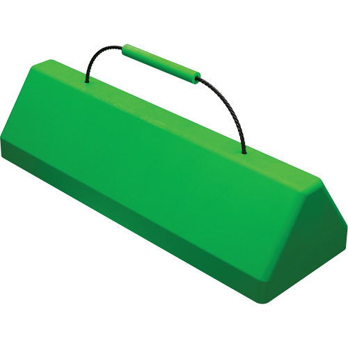 Cale de roue pour avion Checkers Safety SafeRay avec poign&eacute;e &agrave; c&acirc;ble, Ur&eacute;thane, Vert fluorescent, 24" la x 8" p x 6" h Nuna Depot Inc.