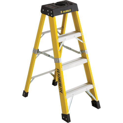 Industrial Heavy-Duty Stepladders (6400 Series), 4', Fibreglass, 300 lbs. Capacity, Type 1A Nuna Depot Inc.