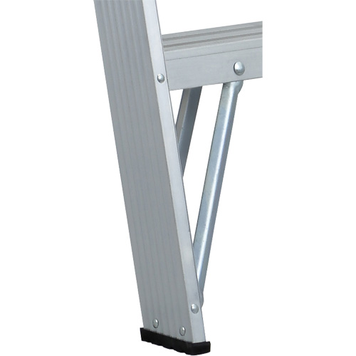Commercial Duty Stepladders (2400 Series), 4', Aluminum, 225 lbs. Capacity, Type 2 Nuna Depot Inc.