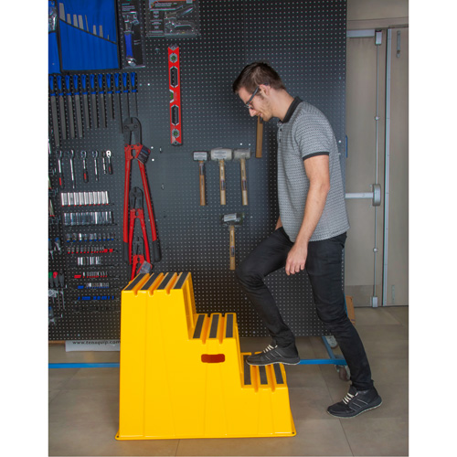 Industrial Step Stool, 3 Steps, 34-13/16" x 22-7/16" x 28-1/2" High Nuna Depot Inc.