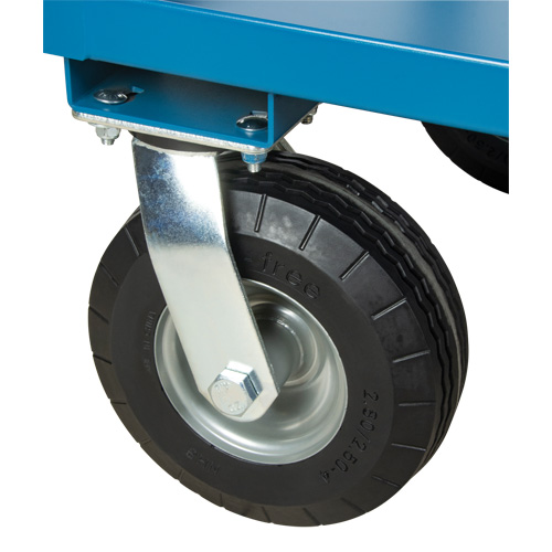 Outdoor Shelf Cart, 3 Tiers, 18" W x 39" H x 33" D, 1200 lbs. Capacity Nuna Depot Inc.