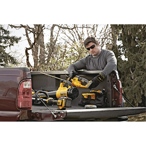 MAX* Hedge Trimmer, 22", 20 V, Battery Powered Nuna Depot Inc.
