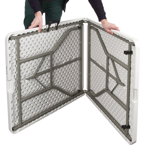 Table se pliant en deux, Rectangulaire, 72" l x 30" la, Poly&eacute;thyl&egrave;ne, Blanc Nuna Depot Inc.