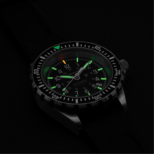 Grande montre automatique de plong&eacute;e, Num&eacute;rique, &agrave; piles, 41 mm, Noir Nuna Depot Inc.