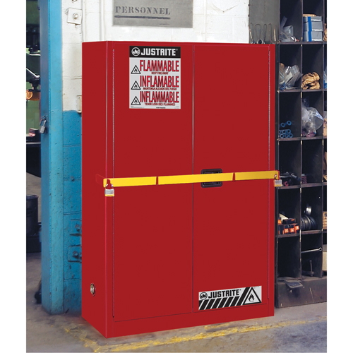 Armoire de rangement haute s&eacute;curit&eacute; avec barre en acier pour produits inflammables, 45 gal., 2 tablettes Nuna Depot Inc.