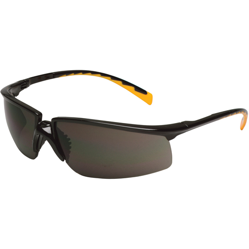 Lunettes de s&eacute;curit&eacute; Privo, Lentille Grise/fum&eacute;e, Antibu&eacute;e, R&eacute;pond ou surpasse la norme CSA Z94.3 Nuna Depot Inc.