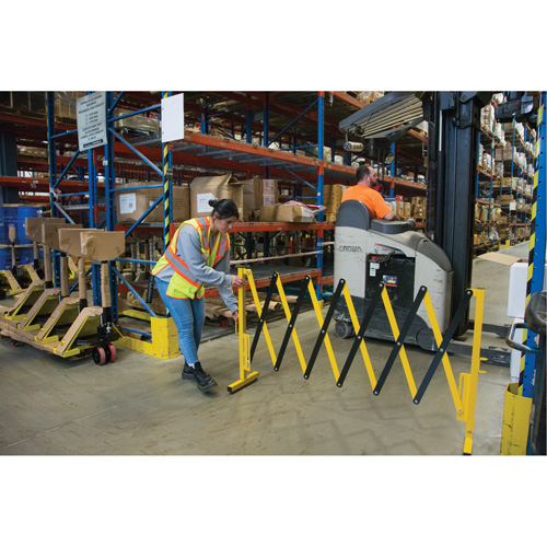 Expandable Barrier, 37" H x 11' L, Black/Yellow Nuna Depot Inc.