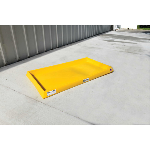 Ultra-Containment Tray&reg;, 54" L x 29.8" W x 3.5" H, 16.5 US gal. Spill Capacity Nuna Depot Inc.