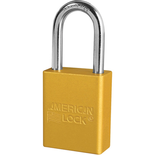 Cadenas de s&eacute;curit&eacute; American Lock, Jaune, Cl&eacute;s identiques, Aluminium, Largeur de 1-1/2" Nuna Depot Inc.