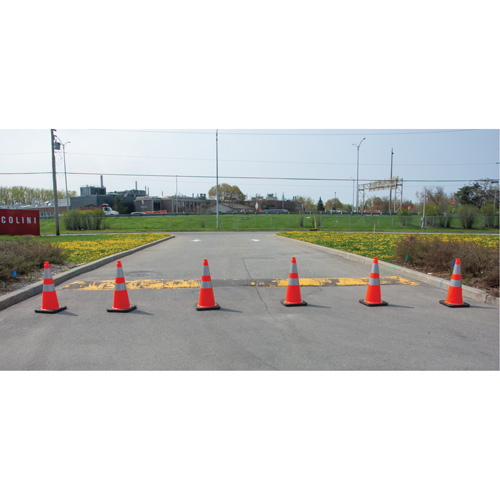 Traffic Cone, 28", Orange, 4" & 6" Reflective Collar(s) Nuna Depot Inc.