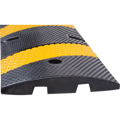 Speed Bump, Rubber, 6' L x 11-3/4" W x 2" H Nuna Depot Inc.