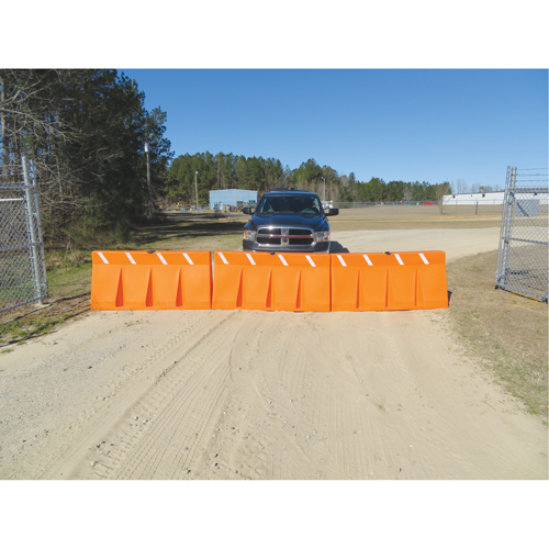 Traffic Barriers, Water-Filled, 62.25" L x 24" H, Orange Nuna Depot Inc.