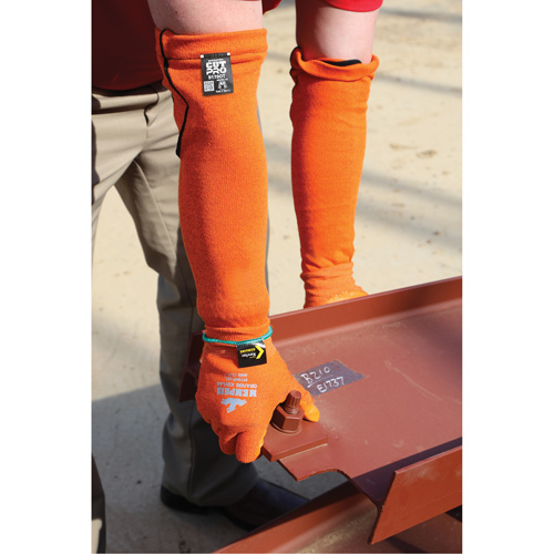 Memphis&reg; Sleeves, Kevlar&reg;, 18", ASTM ANSI Level A5, Orange Nuna Depot Inc.