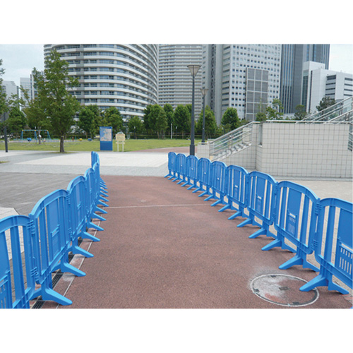 Minit Barricade, Interlocking, 49" L x 39" H, Orange Nuna Depot Inc.