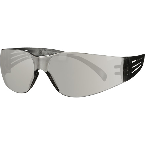 Lunettes de protection de s&eacute;rie 100 SecureFit, Lentille Gris/Int&eacute;rieur/ext&eacute;rieur, Antibu&eacute;e/Anti-&eacute;gratignures, ANSI Z87+/R&eacute;pond ou surpasse la norme CSA Z94.3 Nuna Depot Inc.