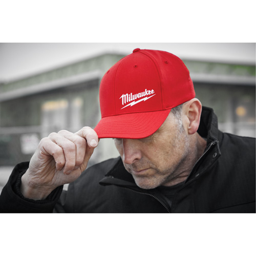Casquette ajust&eacute;e Flexfit, Rouge, Poly-coton Nuna Depot Inc.