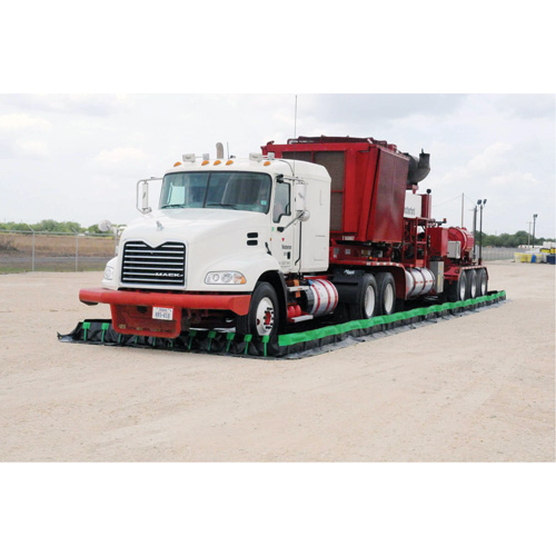 Ultimate Copolymer 2000 Ultra-Containment Berm&reg;, 179 US gal. Capacity, 4' W x 6' L x 12" H, Hinge Bracket Nuna Depot Inc.