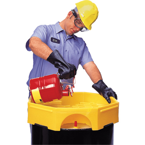 Bung Access Ultra-Drum Funnel avec bec verseur Nuna Depot Inc.