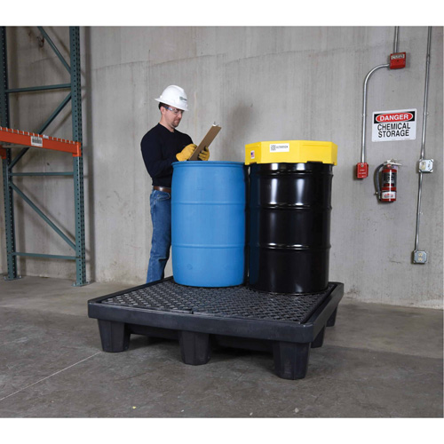 Ultra-Spill Pallet mod&egrave;le &eacute;conomique, 4 barils, Capacit&eacute; de d&eacute;versement 66 gal. US, 53" x 53" x 11,8" Nuna Depot Inc.