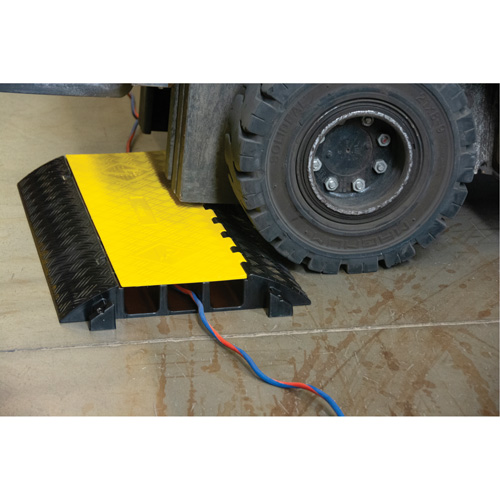 Polyurethane Cable Protector, 3 Channels, 35.43" L x 19.69" W x 3" H Nuna Depot Inc.