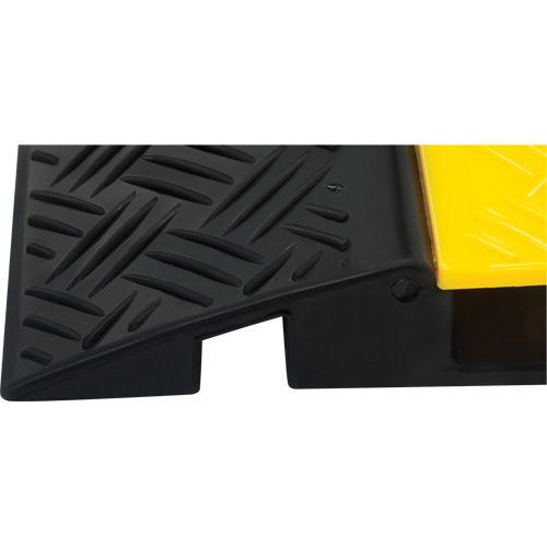 Polyurethane Cable Protector, 3 Channels, 35.43" L x 19.69" W x 3" H Nuna Depot Inc.