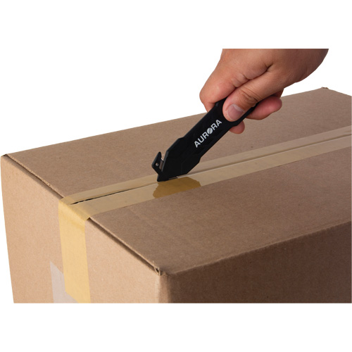 READYEDGE Disposable Safety Knife, Stainless Steel, Plastic Handle Nuna Depot Inc.