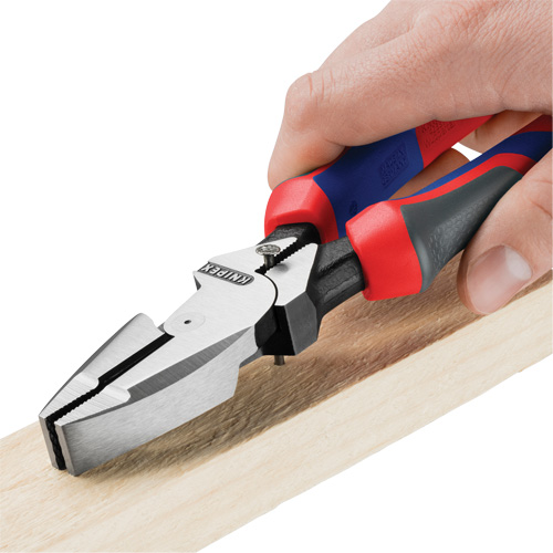 Pince pour monteurs de lignes &agrave; levier d&eacute;multipli&eacute;, t&ecirc;te type Nouvelle-Angleterre avec poign&eacute;e KNIPEXTEND Nuna Depot Inc.