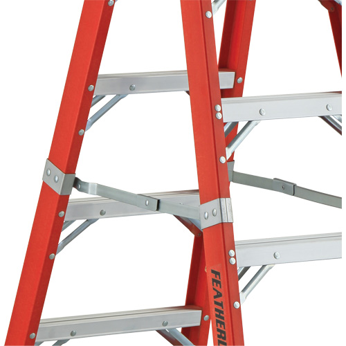 6600 AA Series Industrial Extra Heavy-Duty 2-Way Stepladders, Fibreglass, 375 lbs. Capacity, 4' Nuna Depot Inc.