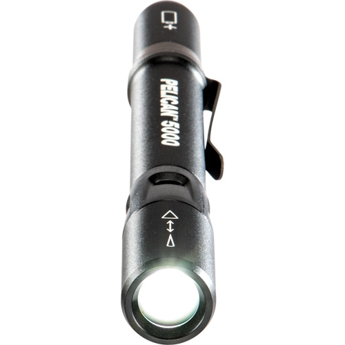 Lampe de poche, DEL, 202 lumens, Piles AAA Nuna Depot Inc.