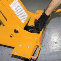 Cric de transmission Yellow Jackit, Cap. de levage 2,2 tonnes Nuna Depot Inc.