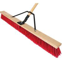 Balai-brosse &agrave; manche renforc&eacute;, 36", Moyen, Soies PVC Nuna Depot Inc.