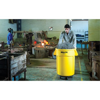 Brute&reg; Dolly, Polyethylene, Black, Fits: 20 - 55 US Gal. Nuna Depot Inc.