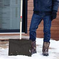 Pelle &agrave; neige Nordic, Lame Polypropyl&egrave;ne, Largueur 17-3/4", Manche Prise en D Nuna Depot Inc.