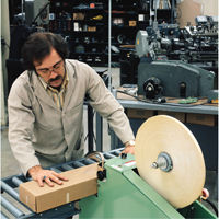 Rubans adh&eacute;sifs opaques 8934 Tartan, &eacute;paisseur 4 mils, 12 mm (1/2") x 55 m (180')  Nuna Depot Inc.