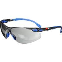 Lunettes de s&eacute;curit&eacute; Solus avec lentilles Scotchgard, Lentille Grise/fum&eacute;e, Antibu&eacute;e, R&eacute;pond ou surpasse la norme CSA Z94.3 Nuna Depot Inc.