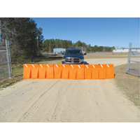 Traffic Barriers, Water-Filled, 62.25" L x 24" H, Orange Nuna Depot Inc.
