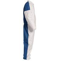 Coveralls, Medium, White, Tyvek&reg; 400 D Nuna Depot Inc.