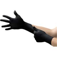 Onyx&reg; Gloves, Small, Nitrile, 3.5-mil, Powder-Free, Black Nuna Depot Inc.