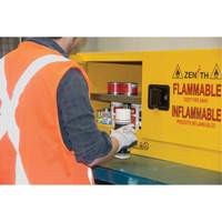 Armoire pour produits inflammables, 12 gal., 2 Porte(s), 43" La x 18" h x 18" p Nuna Depot Inc.