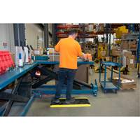 Anti-Fatigue Matting, Diamond, 1-2/3' x 3-1/4' x 3/4", Black/Yellow, Polyurethane Nuna Depot Inc.