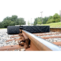 Ultra-Track Berm, 144 US gal. Capacity, 4' W x 6' L x 12" H, Foam Wall Nuna Depot Inc.