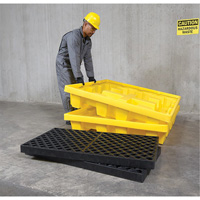 Ultra-Spill Pallet emboitable, 4 barils, Capacit&eacute; de d&eacute;versement 66 gal. US, 51" x 51" x 10" Nuna Depot Inc.