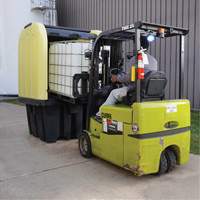 Palette anti-d&eacute;versement jaune &agrave; couvercle rigide roulant, 65" lo x 65" la x 101" h, Capacit&eacute; de charge 5000 lb Nuna Depot Inc.