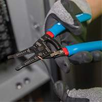 Klein-Kurve&reg; Wire Stripper & Cutter Nuna Depot Inc.