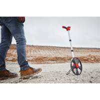 Roue &agrave; mesurer num&eacute;rique, 12"/30 cm, Gamme de 10 000' Nuna Depot Inc.