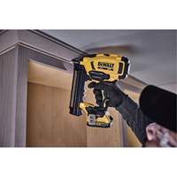XR&reg; Cordless 18Ga Brad Nailer, 20 V, Lithium-Ion Nuna Depot Inc.